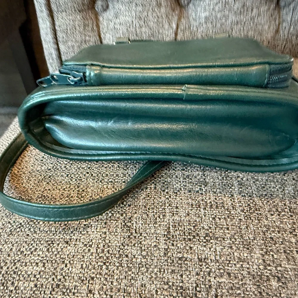 Koltov green leather vintage Crossbody handbag - Picture 9 of 11